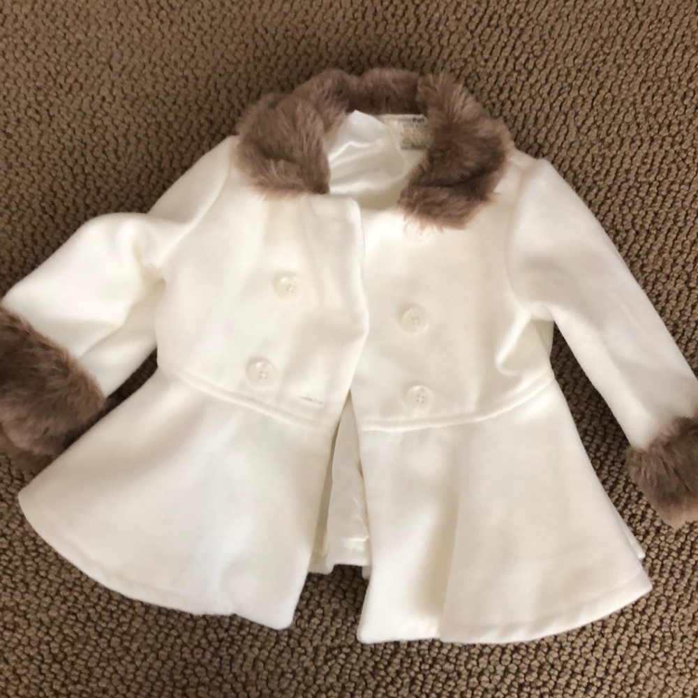 Kardashian Kids size 9mo cream coat